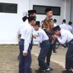 Pembiasaan Akhlakul Karimah